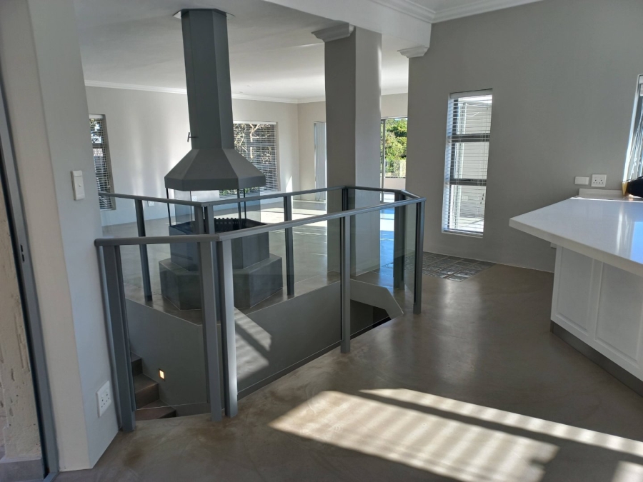 3 Bedroom Property for Sale in Wilderness Central Western Cape